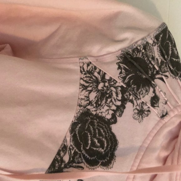 Lululemon Light weight hoodie - Picture 4 of 8